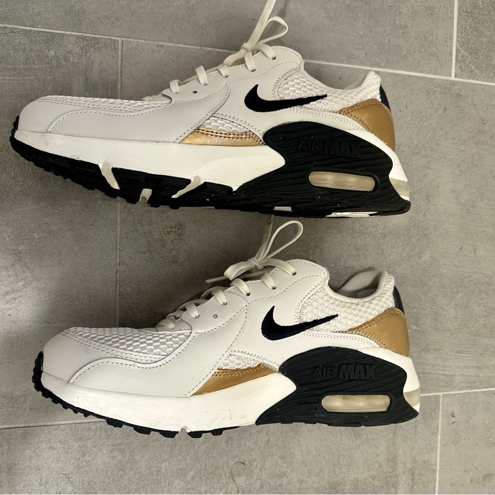 Nike Air Max Excee Sneakers - Gold/Black